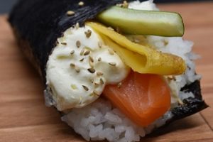 Foto Temaki cono sushi giapponese